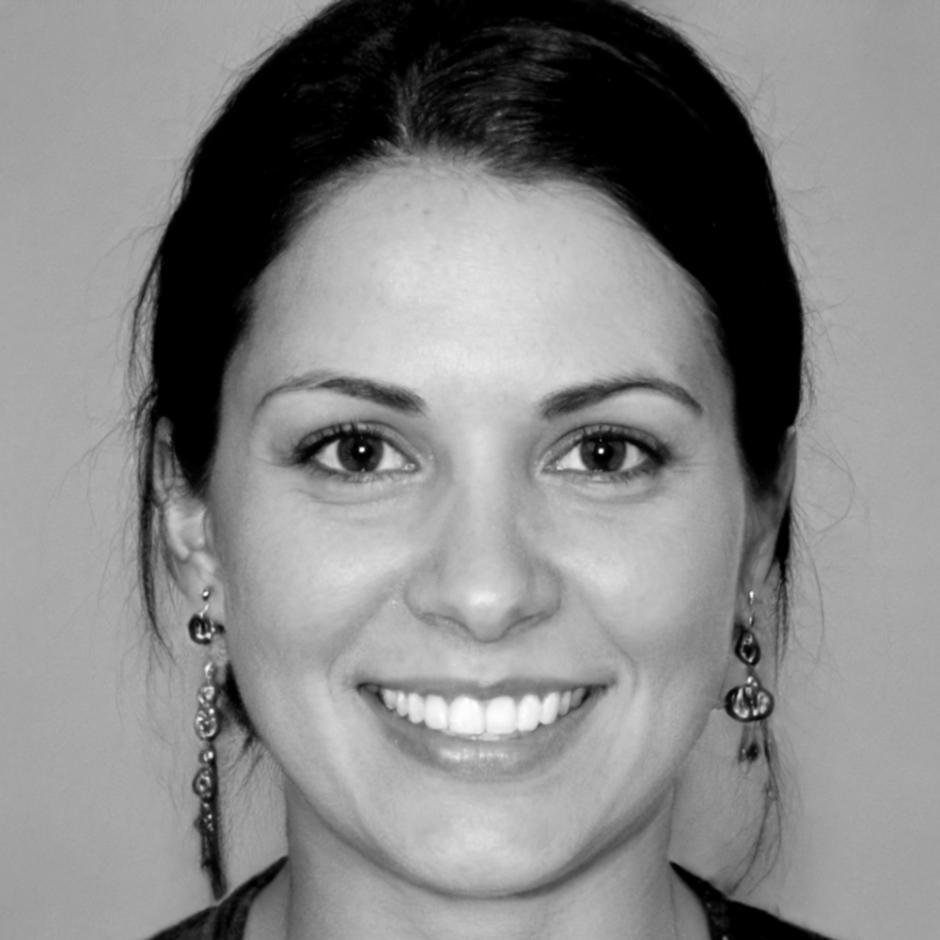 Retrato profesional de Nívea Torralba